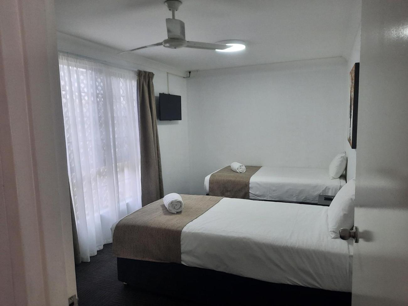 Cleveland Motor Inn מראה חיצוני תמונה