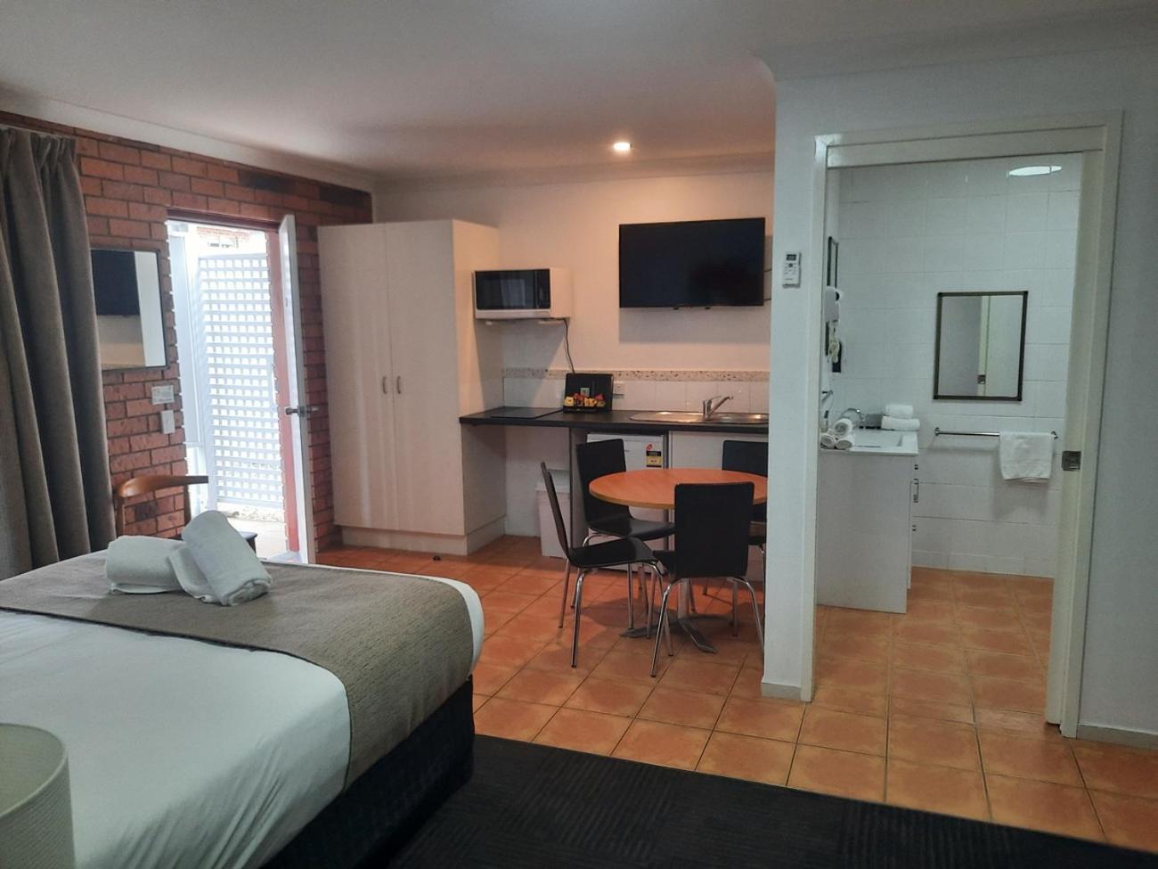 Cleveland Motor Inn מראה חיצוני תמונה
